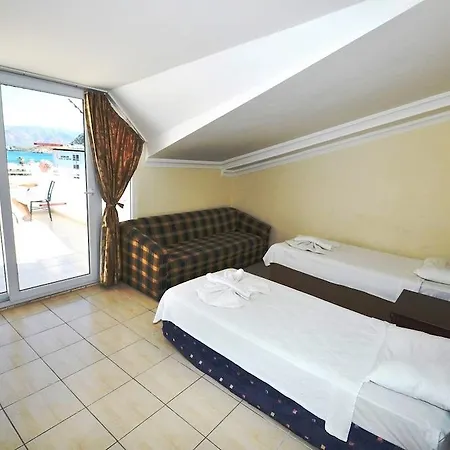 Hotel Navy 3*
