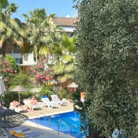 Ξενοδοχείο Navy 3*