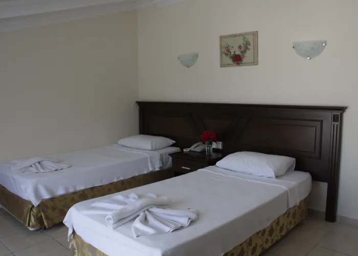 Navy Hotel İçmeler