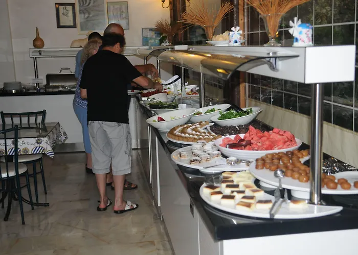 Navy Szálloda İçmeler