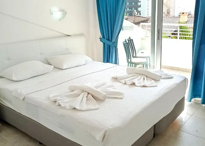 Hotell Navy İçmeler