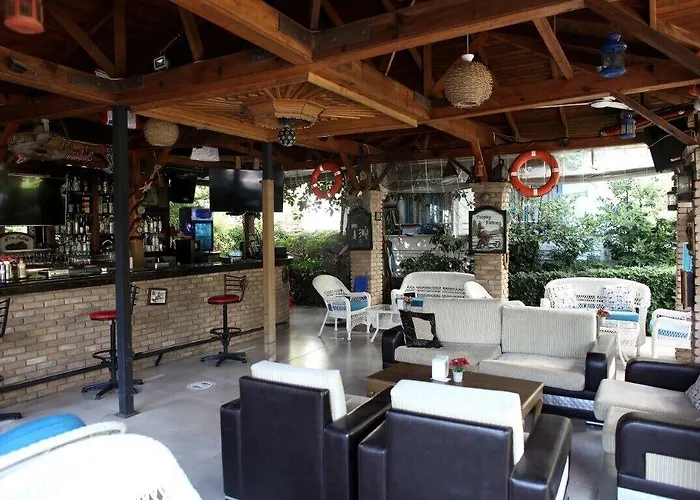 Navy Hotell İçmeler